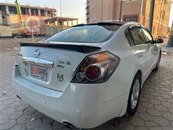 نيسان ألتيما